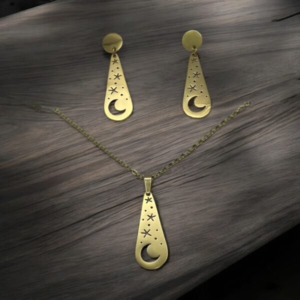 CONJUNTO EN ACERO QUIRURGICO UNIVERSO DORADO