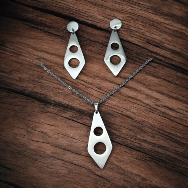 CONJUNTO EN ACERO QUIRURGICO DISEÑO