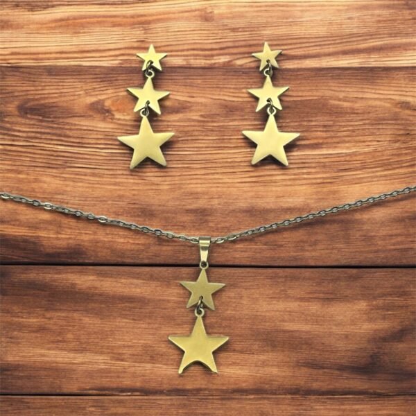 CONJUNTO EN ACERO QUIRURGICO ESTRELLAS DEGRADÉ DORADO