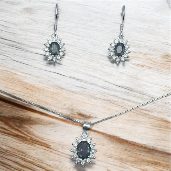 HTGE2307 Hermoso Conjunto de Plata: Circon Tornasol