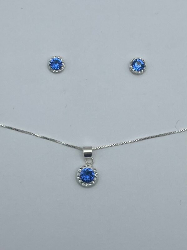 IMG_E1135 CONJUNTO DE PLATA FINA CON CIRCON Y CRISTAL AZUL
