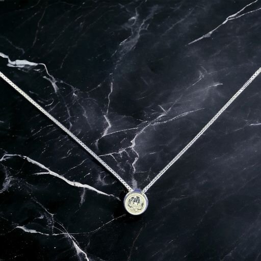 Imagen de WhatsApp 2024-08-05 a las 22.25.18_906524ac COLGANTE DE PLATA FINA PUNTO DE LUZ CIRCON SIN VALIER