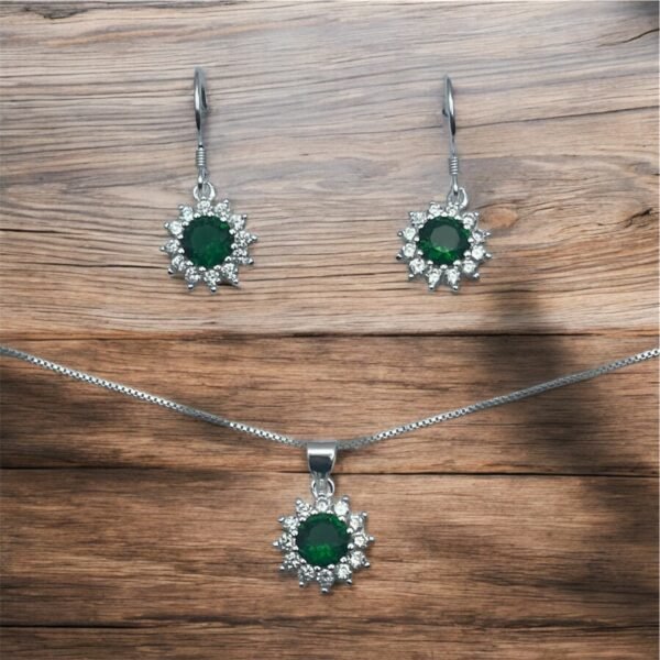 WYBS3890 CONJUNTO DE PLATA FINA LADY DEE VERDE CON CIRCON